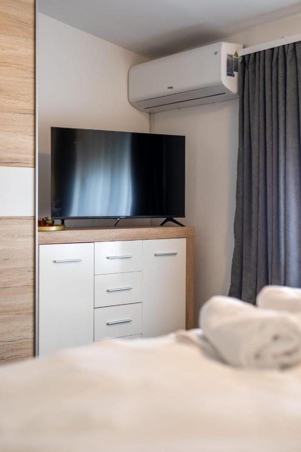 Four Roses Bed & Breakfast Zagreb Ngoại thất bức ảnh