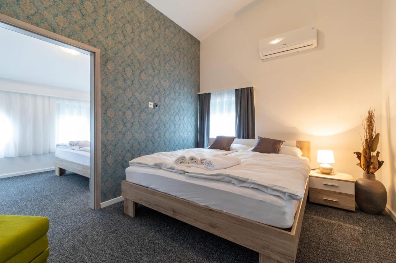 Four Roses Bed & Breakfast Zagreb Ngoại thất bức ảnh