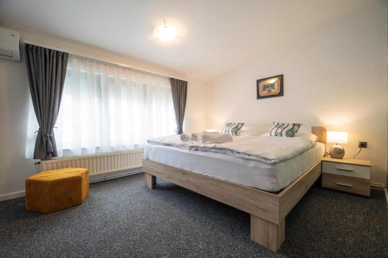 Four Roses Bed & Breakfast Zagreb Ngoại thất bức ảnh