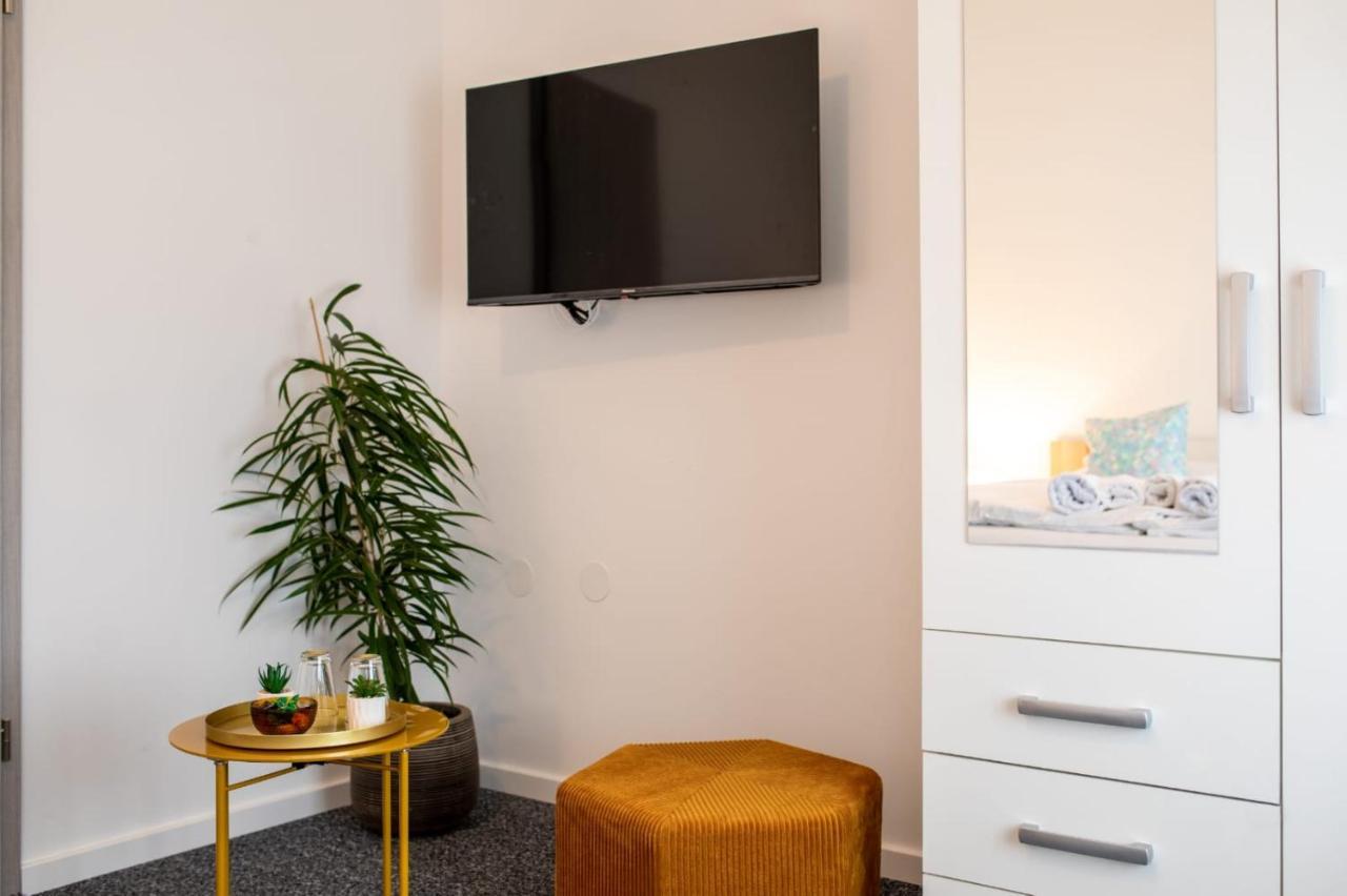 Four Roses Bed & Breakfast Zagreb Ngoại thất bức ảnh