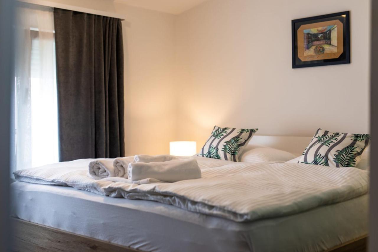 Four Roses Bed & Breakfast Zagreb Ngoại thất bức ảnh